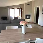 Apartment Casa Castello Padenghe sul Garda